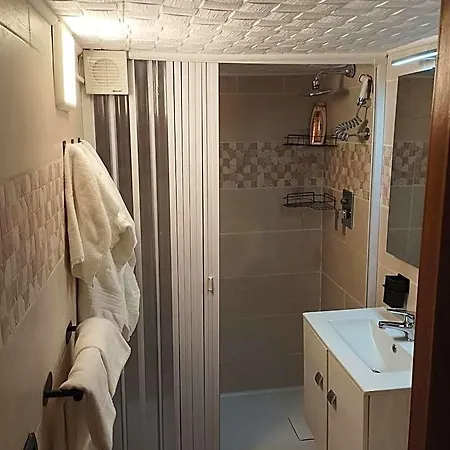 Beb Maryposa فندق مبيت وإفطار نابولي
