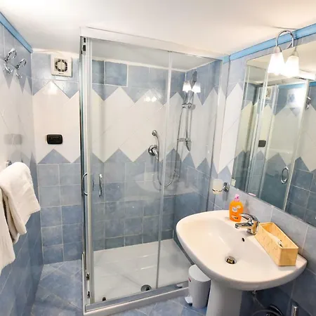 Beb Maryposa Bed and Breakfast Νάπολη